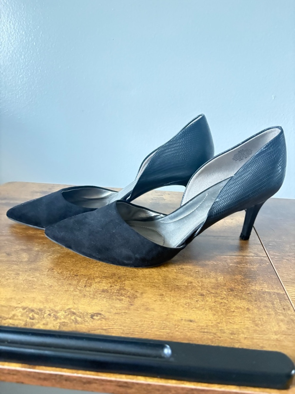 Bandolino Black Suede And Leather Pointed D'Orsay Pumps